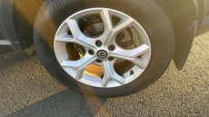 Nissan Juke 1.0 DiG-T 114 N-Connecta 5dr Petrol Hatchback